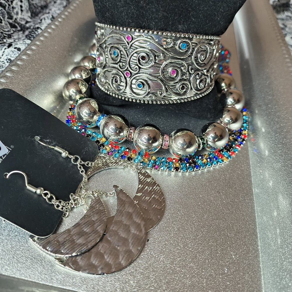 Silver Rhinestone Festive Necklace  Coordinating Set 4pc Set